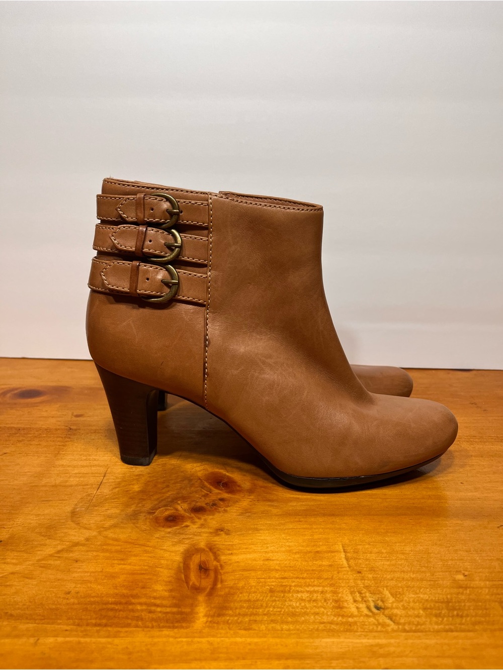 Clarks Artisan Tan Triple-Buckle Ankle Booties